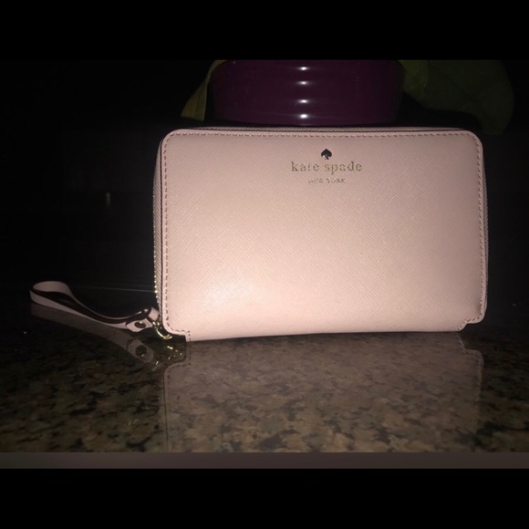 Kate spade pink leather wrap around wallet - Picture 2 of 4